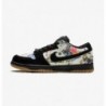 SB DUNK LOW SUPREME RAMMELLZEE