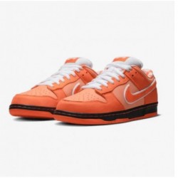 SB DUNK LOW HUMMER ORANGE