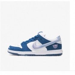 SB DUNK LOW GEBOREN X ERHOBEN