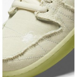 SB DUNK LOW MUMIE