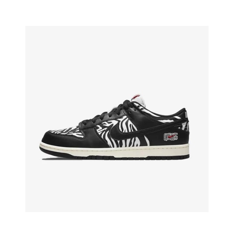 SB DUNK LOW OG QS QUARTERSNACKS ZEBRA