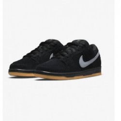 SB DUNK LOW SCHWARZ